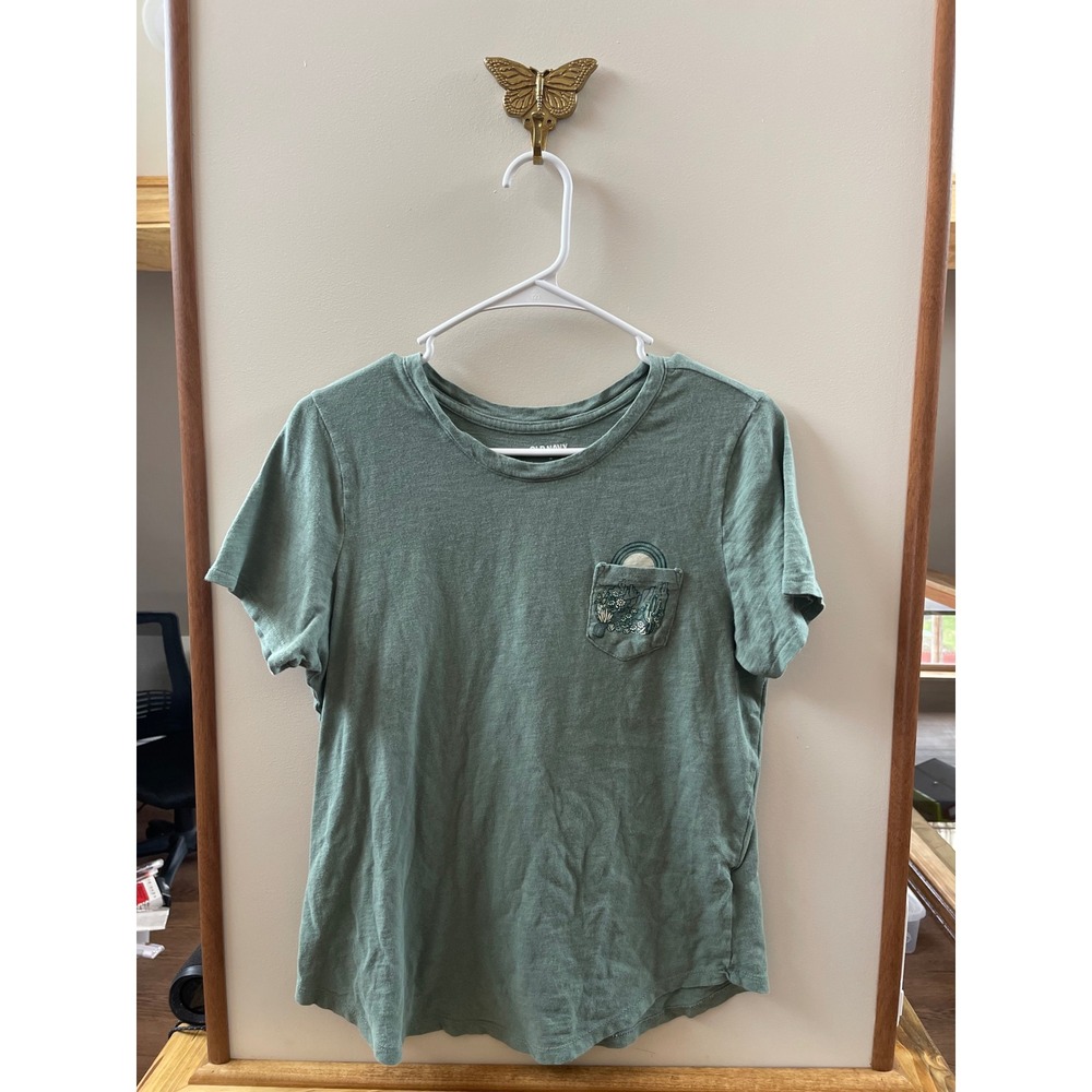 Old Navy Everywear Sage Green Pocket Tee Desert Cacti Graphic Women Medium